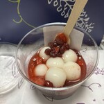 船橋屋 - 料理写真:苺の白玉しるこ