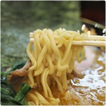 裏武蔵家 - 短めな麺