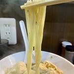 ヌードル＆スパイスカレー 今日の1番 - 極上パツンパツンの麺リフト
