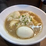 ヌードル＆スパイスカレー 今日の1番 - ワンタンと味玉が入っている！
