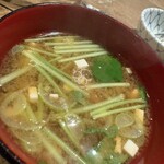 とく山 - 味噌汁　良いお出汁で美味