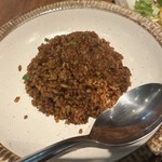 鉄板中華 青山シャンウェイ 神楽坂店 - 黒炒飯