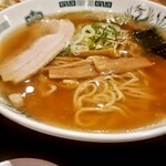 日高屋 - 料理写真:中華そば……シンプル。ちょっと獣味。