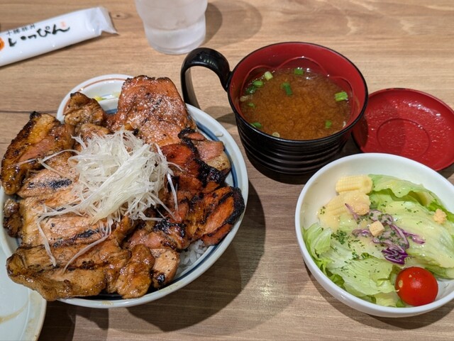 ぶたづーう Buta Gorilla Jr. - Sakaide/Tonkatsu (Pork cutlet) | Tabelog