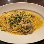 ポルケッタ - 今週のパスタ（鶏ミンチと葱のガーリックソース）1,260円