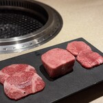 Mitsu8 - タンカルビ•厚切りタン•タン