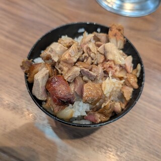 家系ラーメン 王道家直伝 との丸家 _1