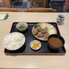 鮪小屋本店 エスカ店