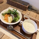 セブンズカフェ - サラダとスープ