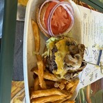 Cheeseburger In Paradise Waikiki - 