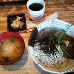 しらすや - 沖漬丼　３色セット￥1000-