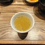 焼肉 ジャンボ - 牛骨スープ