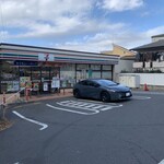 セブンイレブン - 外観写真: