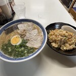 沖食堂 - ラーメン焼きめしセット