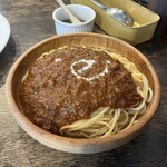 マイヨール - ✅辛いミートソーススパゲティ¥1.300
　※キャッシュオンリー