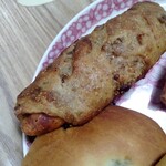 BEAVER BREAD BROTHERS - イチジクチョリソー♡イチジクの甘さとピリッと辛いチョリソーが意外な組み合わせ♫