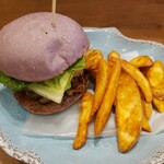 Bliss Burger Hawaii - （※写真2）（注文物）プレーンバーガー（14ドル）