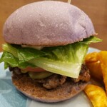 Bliss Burger Hawaii - （※写真3）プレーンバーガー（向きを変えて）