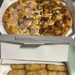 アオキーズ・ピザ - 料理写真: