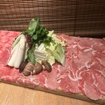 水炊き吟醸もつ鍋 由乃 - 