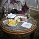 Hotel Villa Flori - シャンパンとつまみ