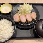 松のや - 料理写真:極厚レアヒレかつ定食　ごはん大盛