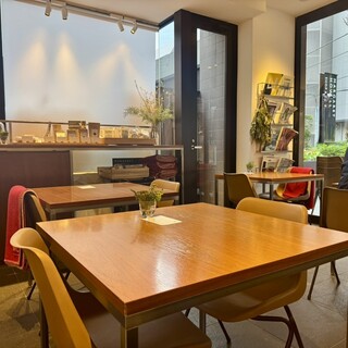 マーガレット・ハウエル ショップ&カフェ_2