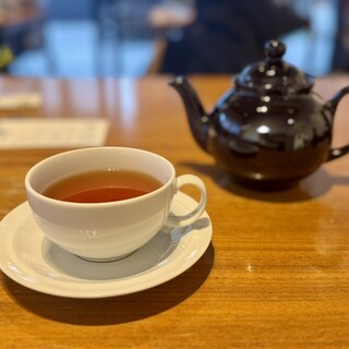 マーガレット・ハウエル ショップ&カフェ_0