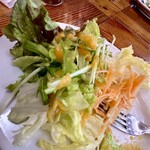 ピッツェリア パーレンテッシ - ランチサラダ（ドレッシング美味しい）