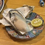 呑み屋 ぶち - 特大生ガキ