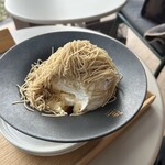 りくろーおじさんの店 彩都の森店 - 手絞りモンブランパフェ