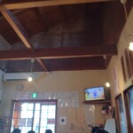 ケンチャンラーメン - 吹き抜けの天井