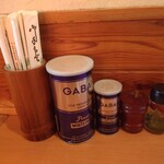 ケンチャンラーメン - 卓上調味料