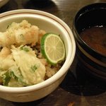 神戸座屋 - 「お食事」（真珠貝のかき揚げご飯）と「味噌汁」