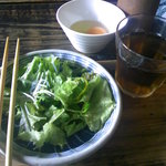 生姜料理 しょうが - サラダは取り放題　卵は一個まで・・・