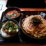 もつ麺屋  - もつつけ麺＆炙り牛スジ丼