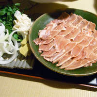 韻松亭 - 鳥すき焼きのクレソン、湯葉、タマネギのセンスが好き。