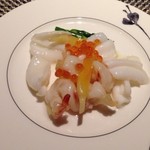 中国料理 「王朝」 - 海老とアオリイカの炒め イクラ添え