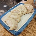 肉汁餃子と煮込みの酒場。しんちゃん - 
