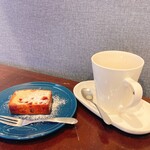 トラム - ミルクティーとケーキ