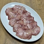 焼肉幸泉 - タン塩