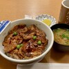 ぱんちょう - 豚丼の松ご飯半分とナメコ椀