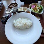 エアポートグリル＆バール - グレイビーボートでの提供：2025/12/18