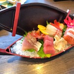 漁一 - おまかせ舟盛り