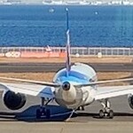 エアポートグリル＆バール - 後ろ姿も：2025/12/18