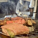炭火焼肉ぐら - 