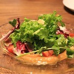 TI DINING - ●サラダ
サーモンのサラダでした。
ドレッシングもおいしかったです。