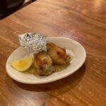 大衆バル29man - 肉汁全開　手羽先餃子 (2ケ）