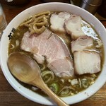 麺 高はし - 肉の下にもう一枚隠れてました♪