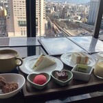 ホテルグランヴィア広島 - 東側、窓際カウンター